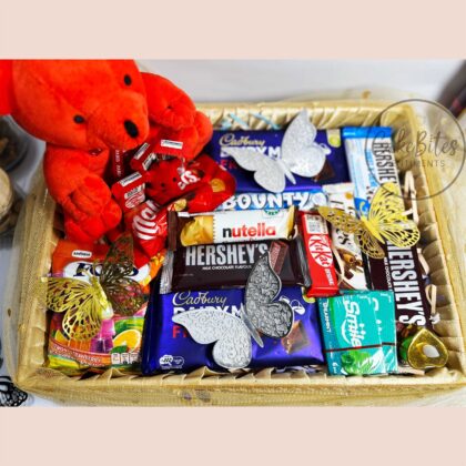 Festive Sweet Indulgence Basket - CBS 1033